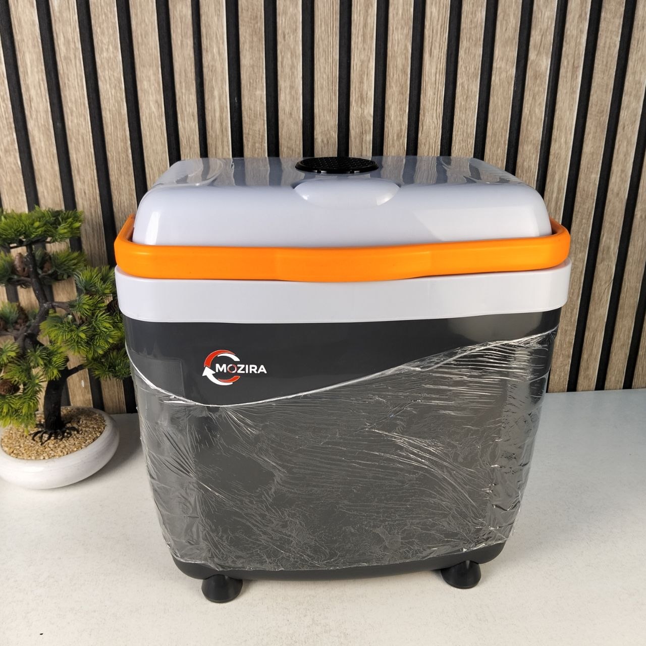 Glaci-re-et-R-chauffeur-Thermo-lectrique-Portable-28L-avec-Roues-ثلاجة-وسخان-متنقل-سعة-28-لتر.png