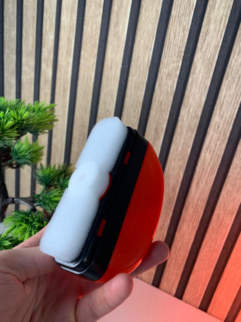 Brosse-de-nettoyage-antibu-e-pour-pare-brise-et-vitres-de-voitures-ممسحة-زجاج-مضادة-للضباب.png