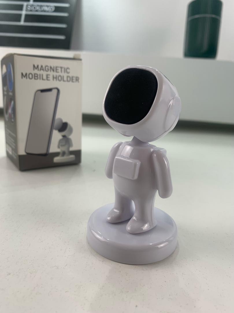 Support de téléphone pour voiture en forme d’astronaute – حامل هواتف مغناطيسي - تنزوت