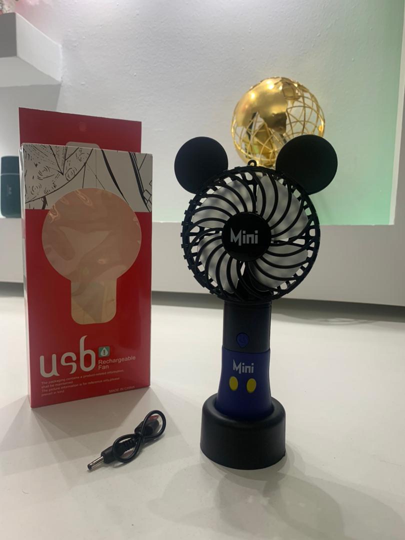 Ventilateur Rechargeable USB Mini Mousse avec 3 Niveaux de Vitesse – مروحة محمولة تنزوت