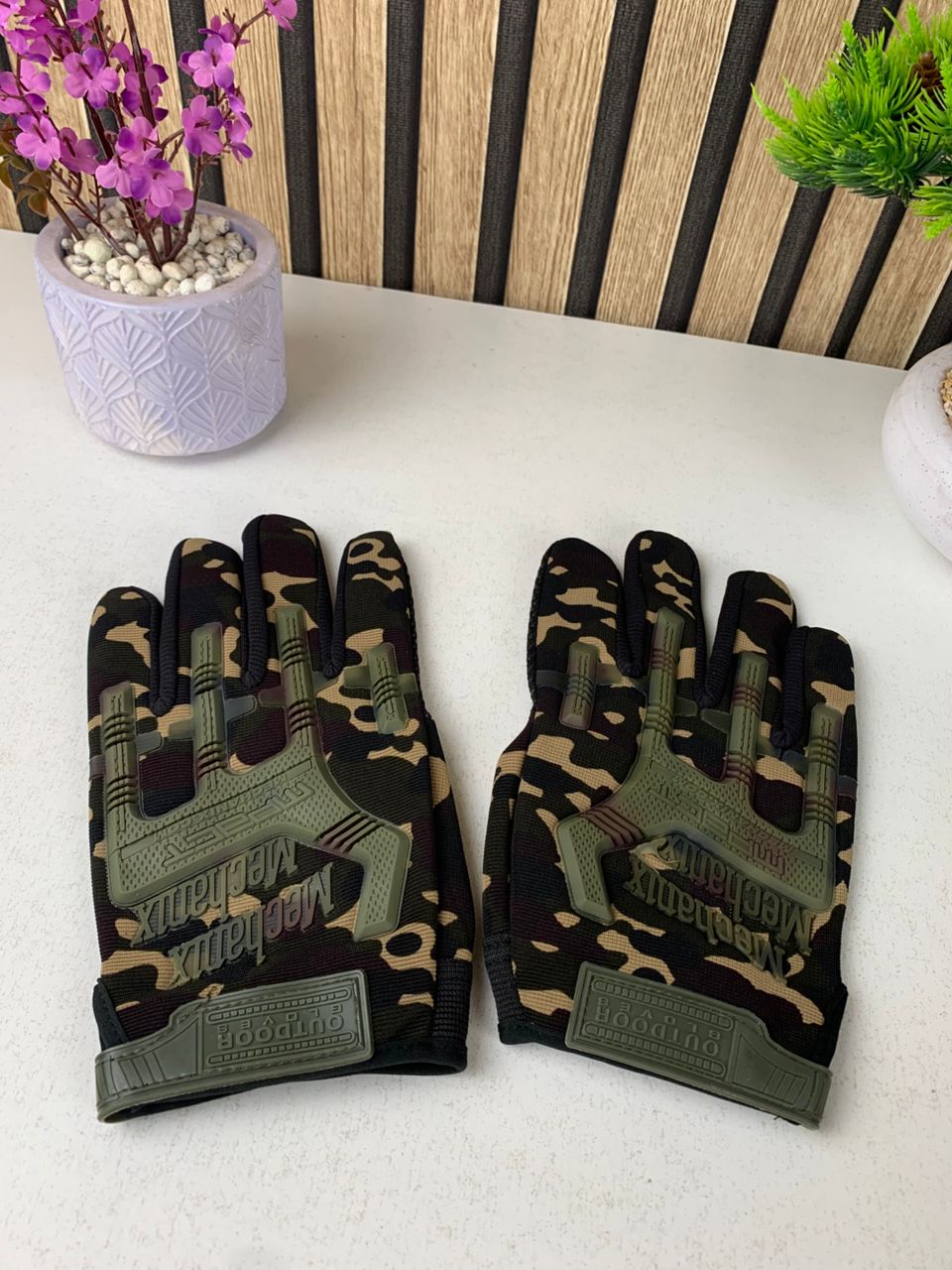 Gants Anti-dérapants pour moto avec conception d’amortissement – قفازات بخاصية اللمس وتصميم ممتص للصدمات - تنزوت
