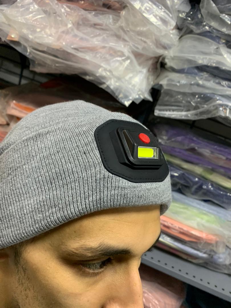 Bonnet-LED-Unisexe-Rechargeable-par-USB-Gris.png