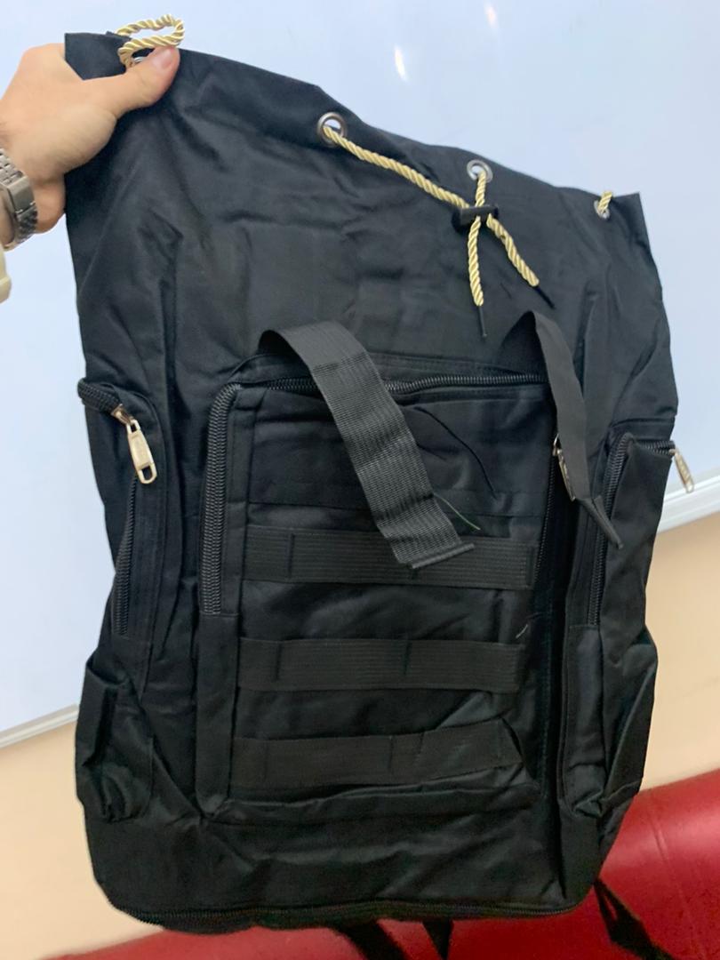 Sac-dos-de-randonn-e-tactique-ILOOXI-90L-SDM01.png