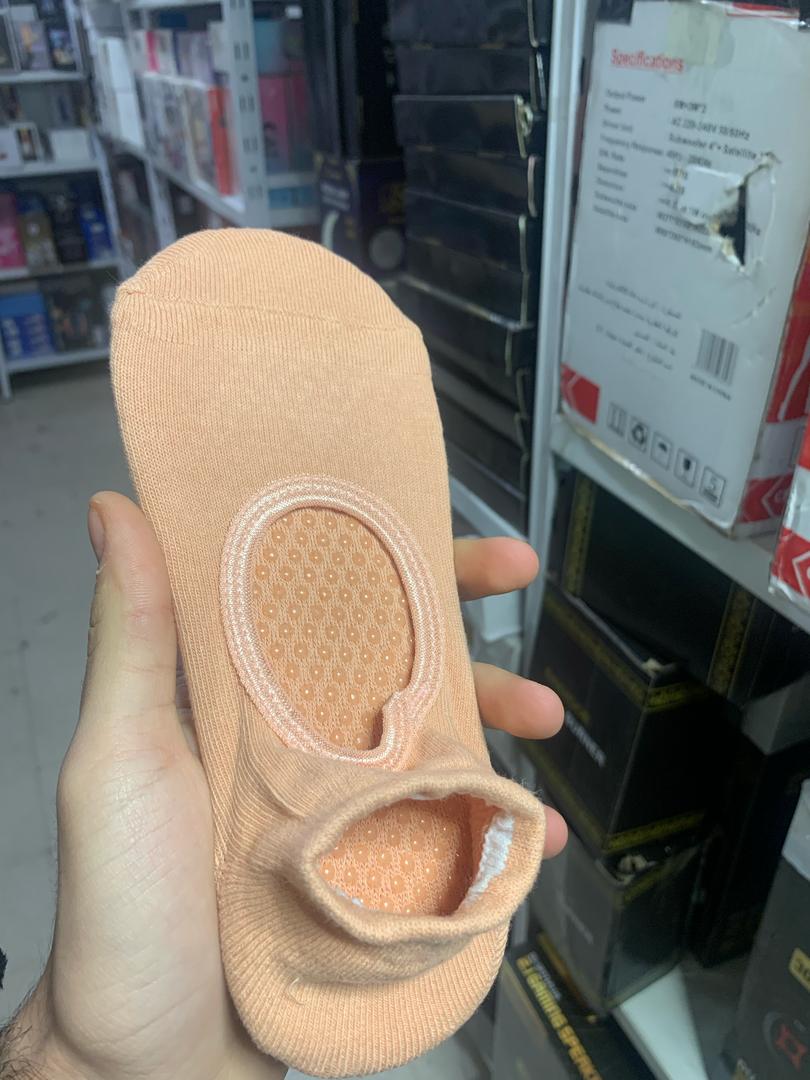 Paires-Chaussettes-de-Yoga-pour-Femme-Antid-rapantes.png