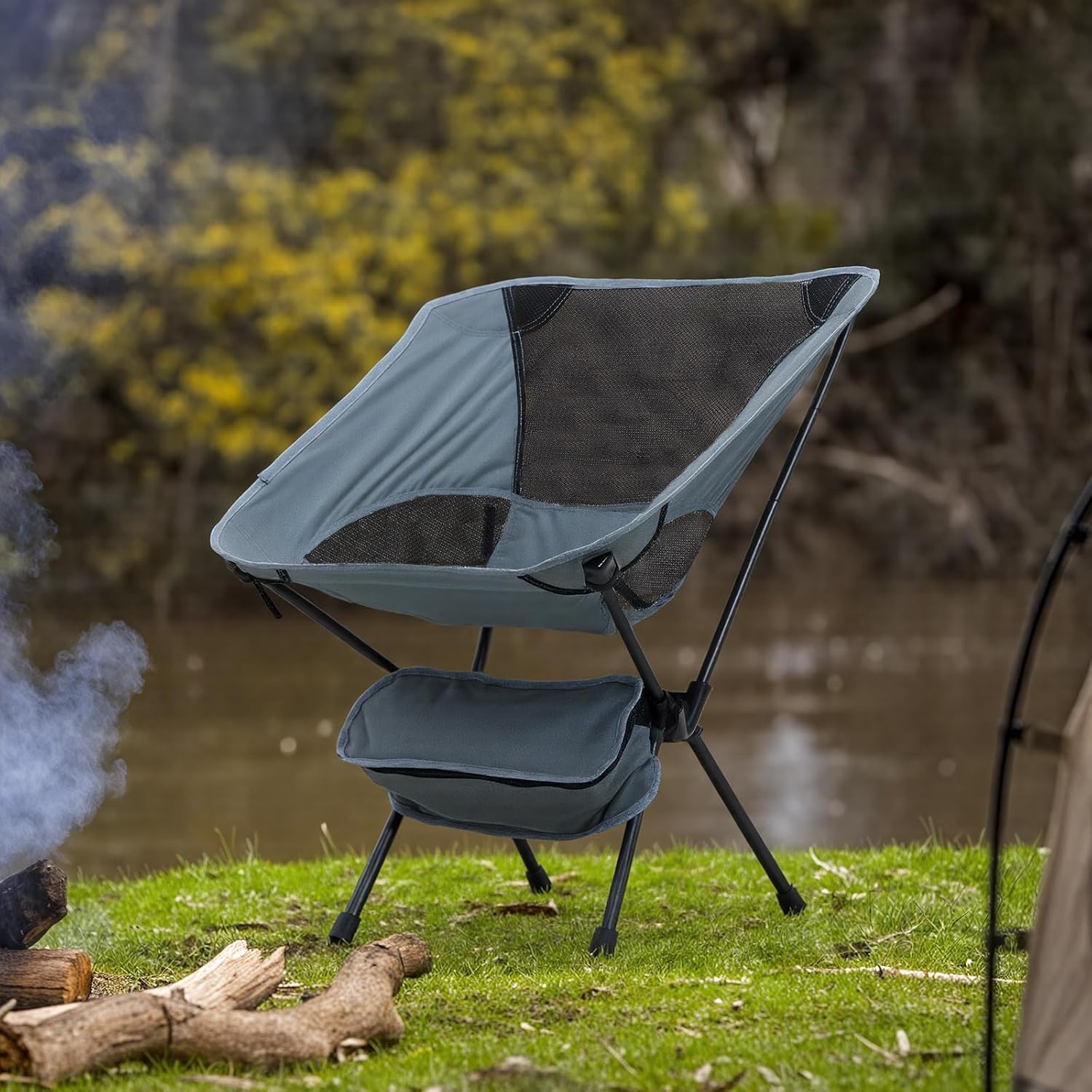Chaise-de-Camping-Pliante-Ultra-L-g-re-avec-Pochette-كرسي-التخييم-المحمول-فائق-الخفة.png