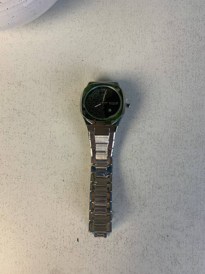 Montre-l-gante-avec-Cadran-en-Calligraphie-Arabe-3D-Relief-ساعة-يد-كلاسيكية-بالخط-العربي-ثلاثي-الأبعاد.png