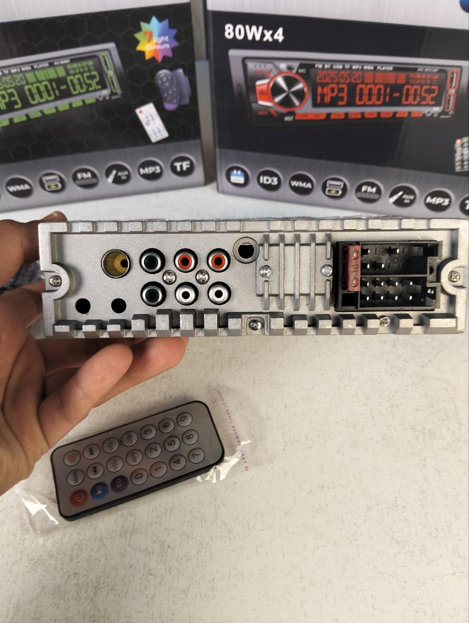 Autoradio-St-r-o-de-Voiture-320W-Bluetooth-Mains-Libres-USB-SD-et-Lecteur-MP3-مسجل-راديو-السيارة-بقوة-320-واط-مع-تقنية-البلوتوث-والتحكم-عن-بعد.png