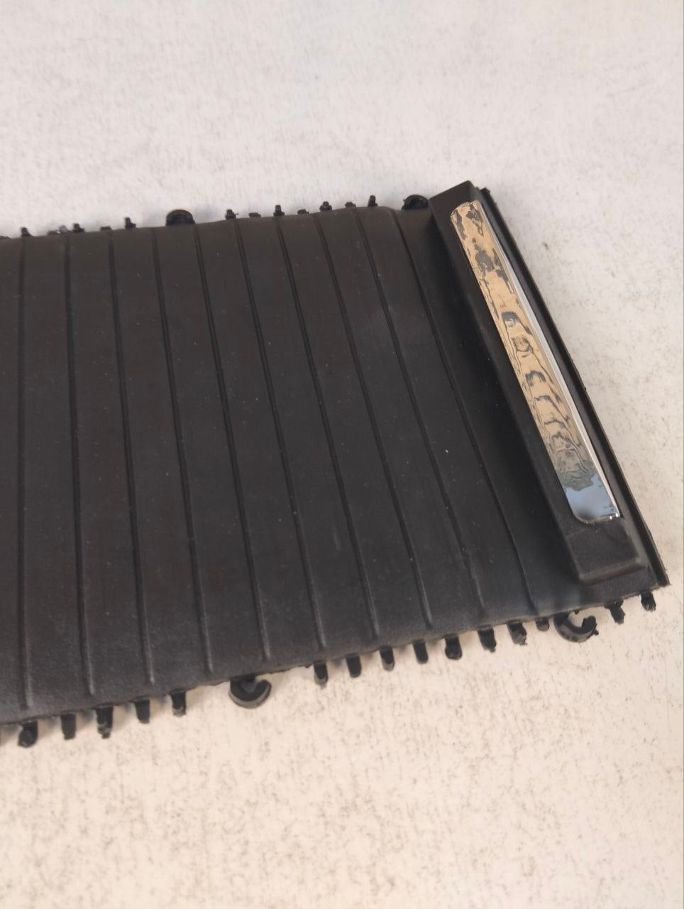 Cache-Coulissant-de-Console-Centrale-pour-Voiture-غطاء-ستارة-الكونسول-الوسطي-المنزلق-للسيارات.png