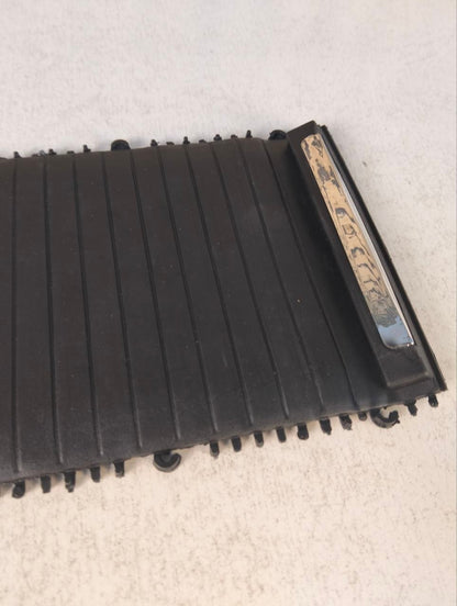Cache-Coulissant-de-Console-Centrale-pour-Voiture-غطاء-ستارة-الكونسول-الوسطي-المنزلق-للسيارات.png