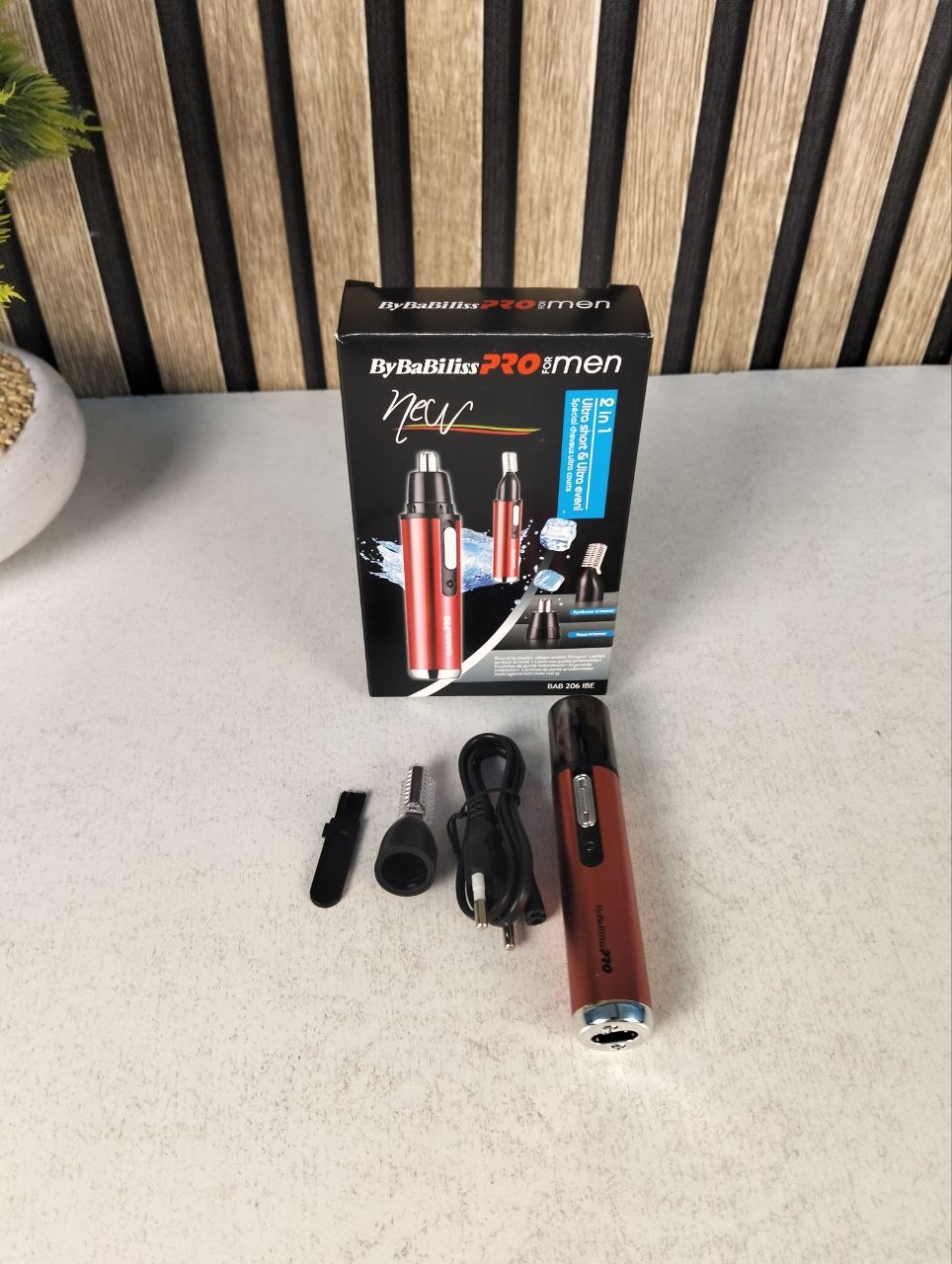 Tondeuse-Nez-et-Oreilles-Rechargeable-USB-avec-Lames-Rotatives-360-ماكينة-حلاقة-وتشذيب-شعر-الأنف-والأذن-القابلة-للشحن.png