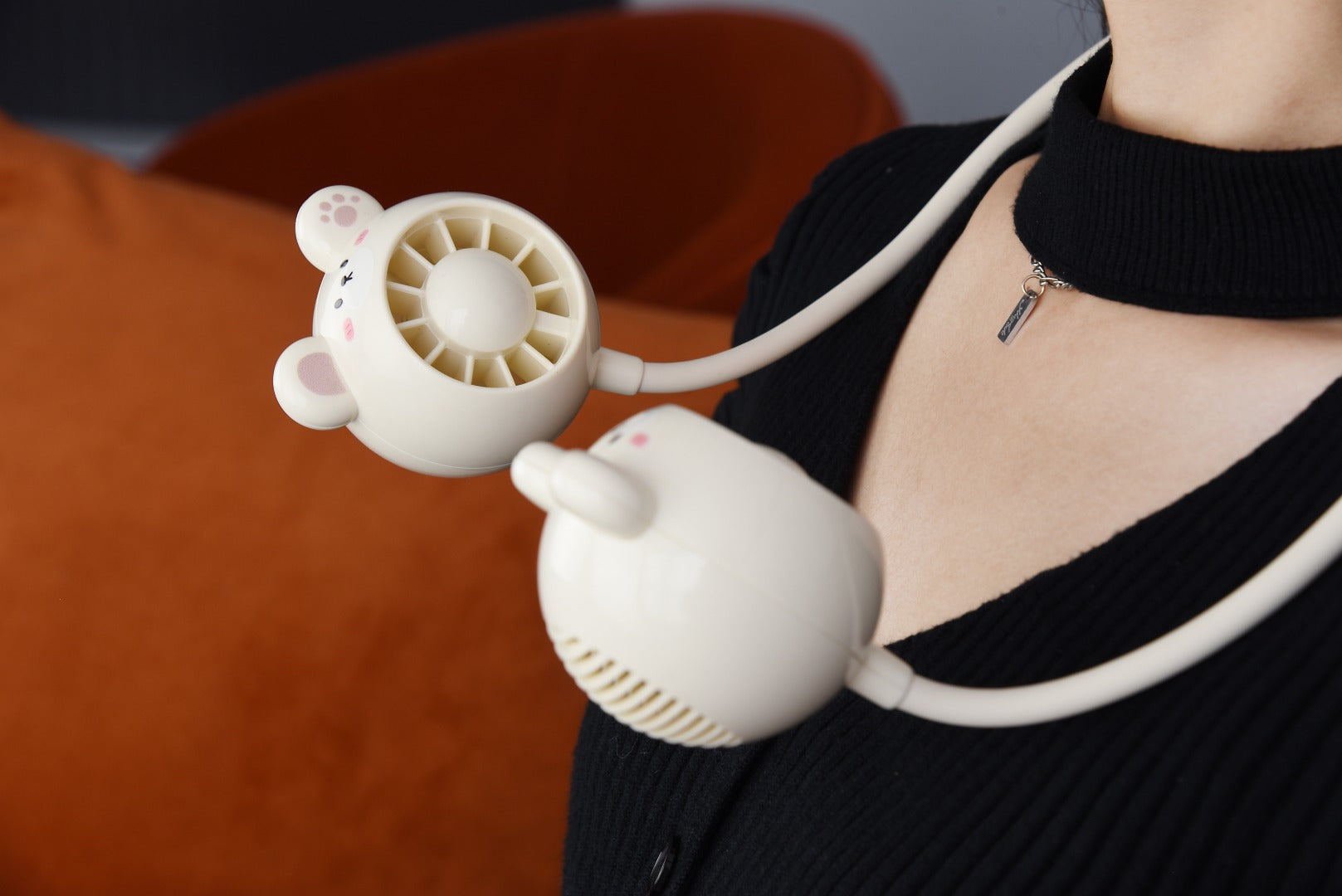 Mini-Ventilateur-de-Bureau-Orientable-USB-Compact-et-Ultra-Silencieux-مروحة-العنق-المصغرة-والمرنة-للتبريد-الصامت.png