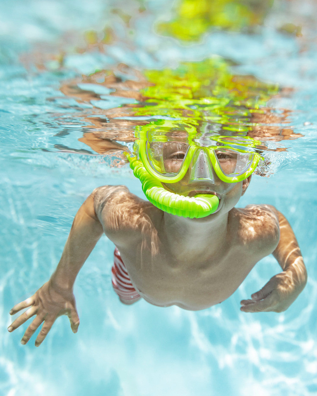 Kit-de-Natation-Intex-Adventurer-55642-Masque-Sea-Scan-Tuba-Hi-Flo-pour-Enfants.png