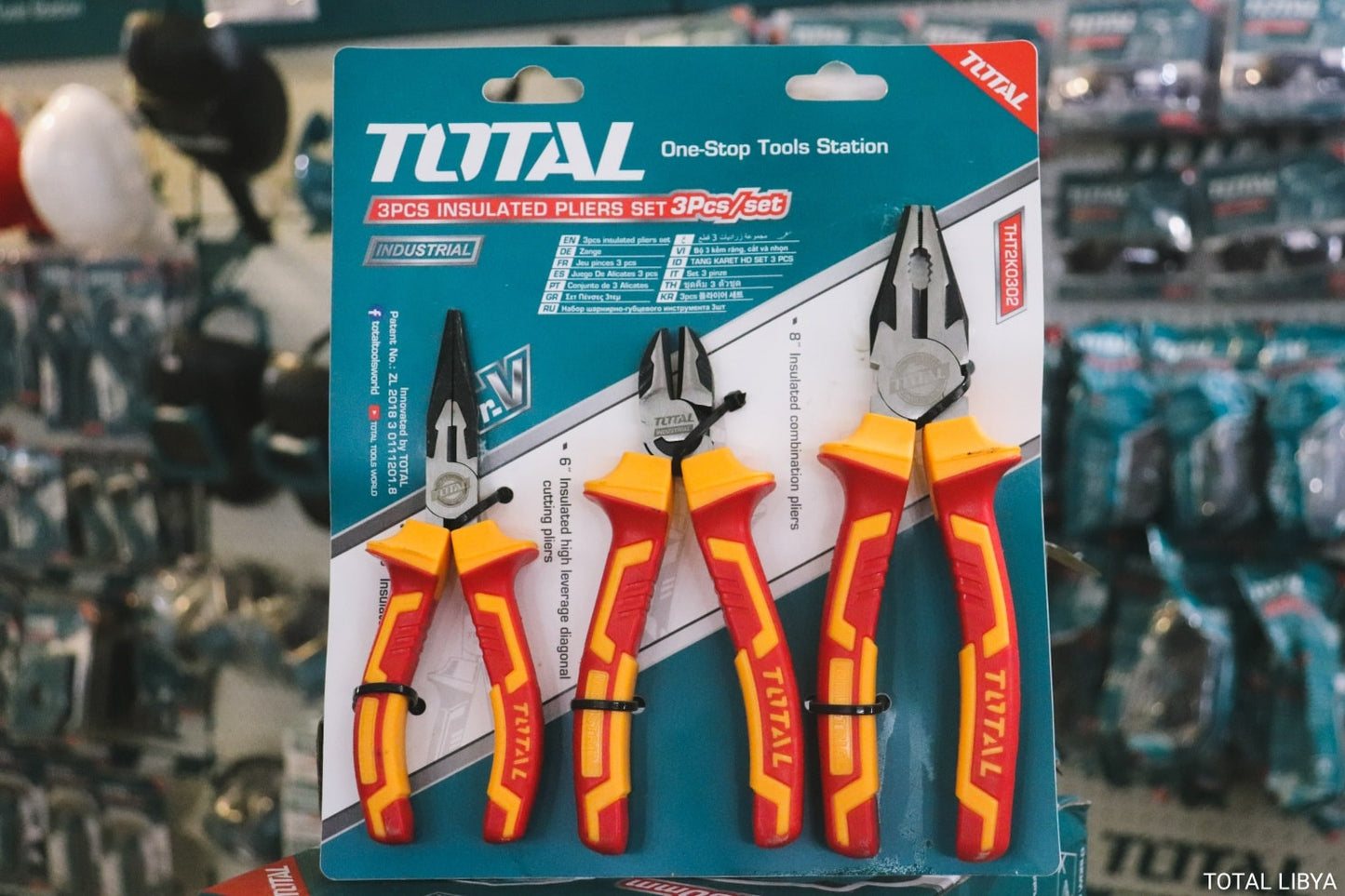 TOTAL-3PCS-PINCES-ISOL-ES-1000V-THT2K0302.png