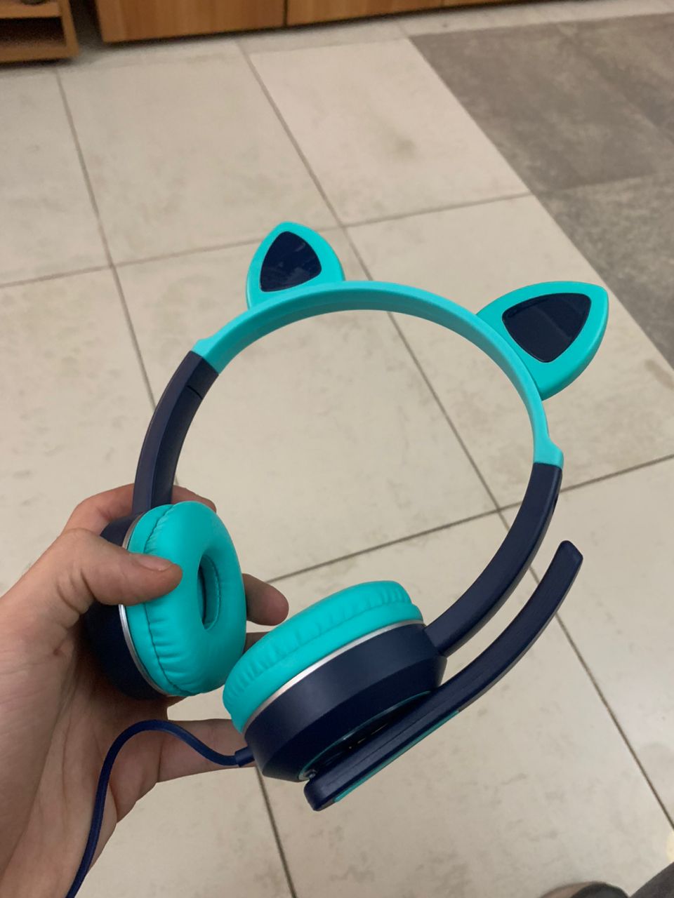 Casque-Oreilles-de-chat-Bluetooth-avec-micro-AKZ-024.png