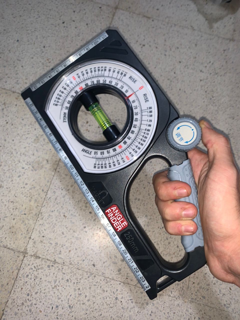 Outil-de-Mesure-de-Pente-Professionnel-Magn-tique.png