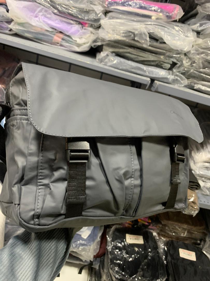 Celion Kail Sac à Bandoulière Décontracté pour Hommes – حقيبة أغراض رجالية تنزوت