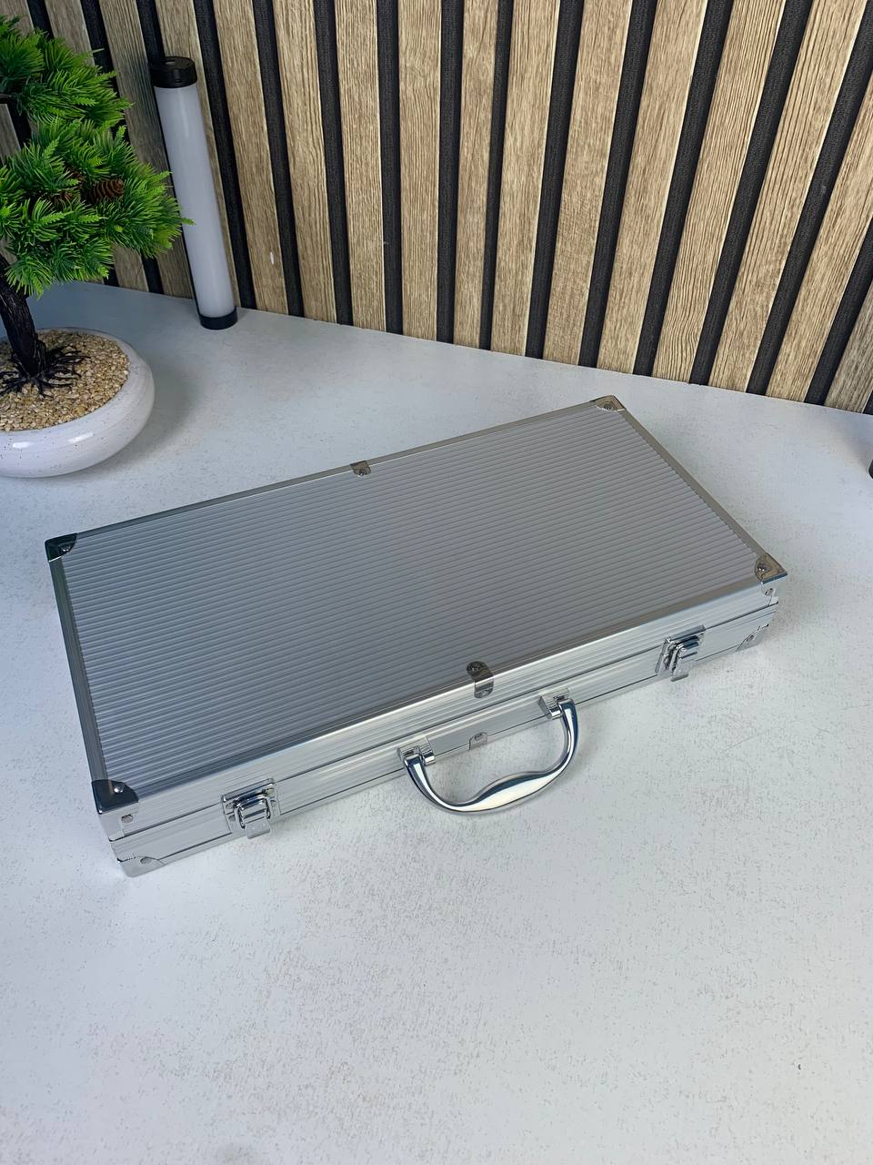 Coffret-de-Couteaux-Professionnel-avec-Valise-en-Aluminium-9Pcs-طقم-سكاكين-الجزارة-في-حقيبة-ألمنيوم-صلبة.png