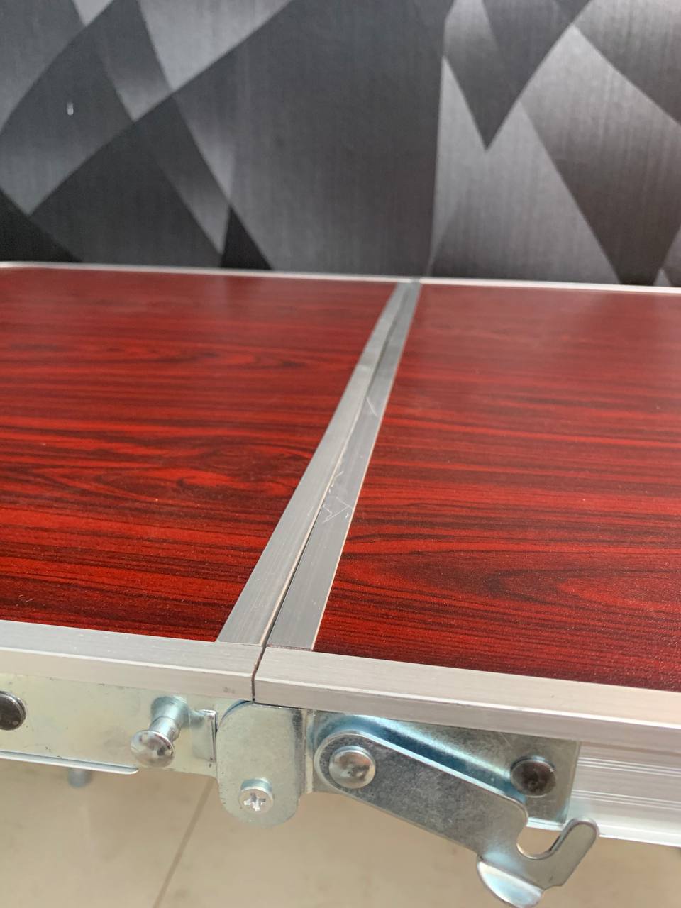 Table-de-Camping-en-Aluminium-Hauteur-R-glable-طاولة-تخييم-ألمنيوم-قابلة-لتعديل-الارتفاع.png