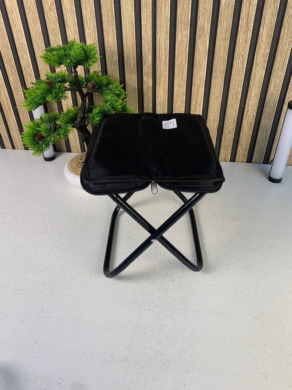 Tabouret-de-Camping-Pliable-et-Ultra-L-ger-كرسي-التخييم-المحمول-القابل-للطي.png
