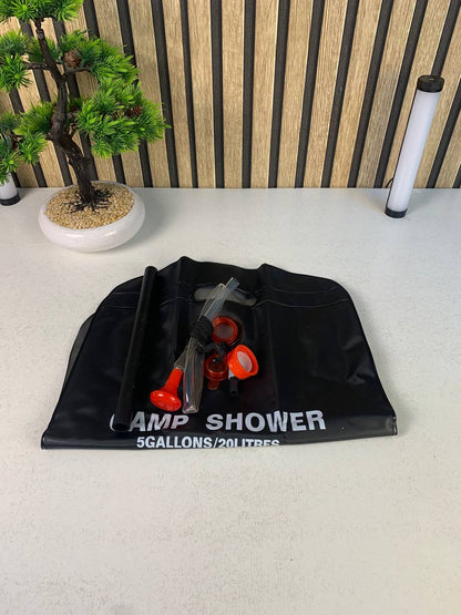 Sac-de-douche-solaire-avec-pommeau-de-douche-interchangeable-20L-حقيبة-الاستحمام-الشمسية-المحمولة-سعة-20-لتر.png