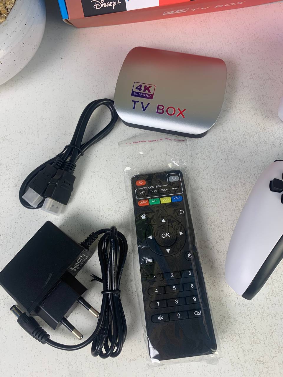 TV-Box-Game-Console-M77-Ultra-HD-avec-Deux-Manettes-et-T-l-commande-جهاز-الترفيه-والألعاب-المتكامل.png