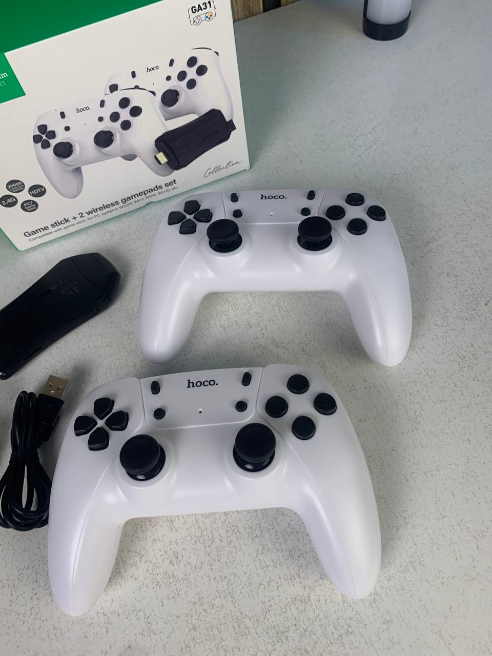 Console-R-tro-Hoco-GA31-20-000-Jeux-Int-gr-s-avec-2-Manettes-Sans-Fil-منصة-الألعاب-الكلاسيكية-مع-يدين-تحكم.png