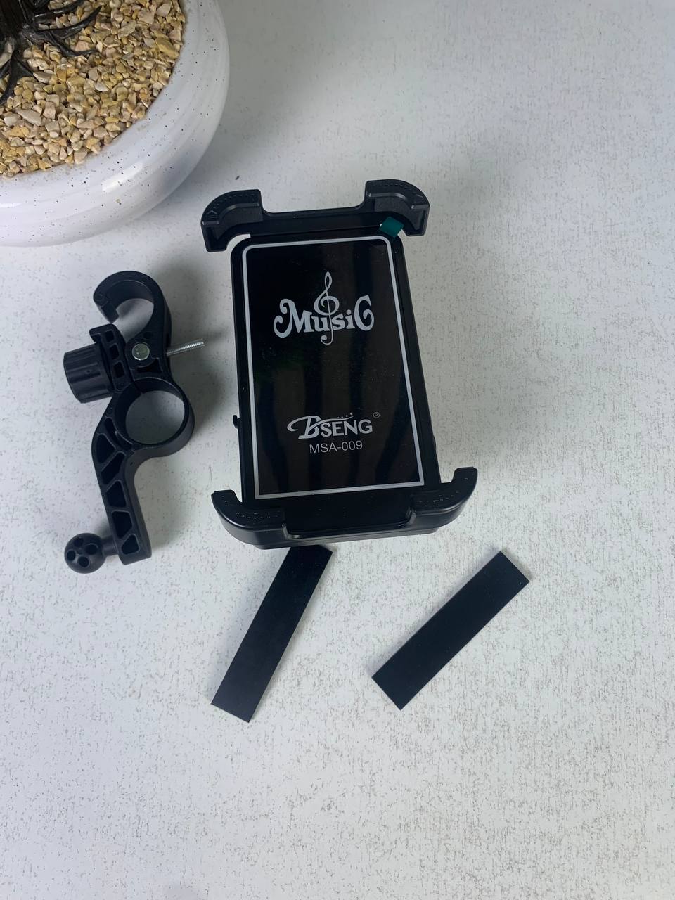 Support-T-l-phone-avec-Haut-parleur-Induction-et-Charge-Sans-Fil-حامل-هاتف-ذكي-متعدد-الوظائف-مع-مكبر-صوت-وشاحن-لاسلكي.png