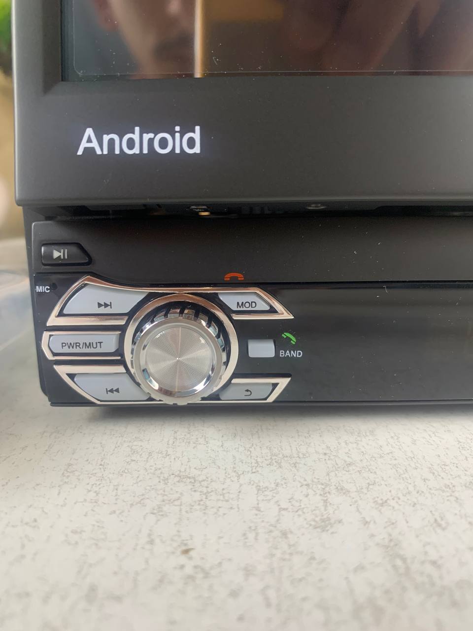 Autoradio-R-tractable-Tactile-7-Pouces-Wireless-CarPlay-Android-Auto-32-2GB-راديو-السيارة-الذكي-بنظام-أندرويد-وشاشة-7-بوصة-قابلة-للطي.png