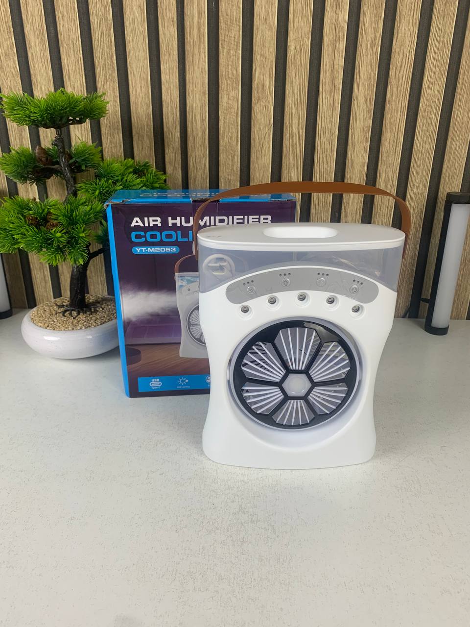 Ventilateur-Brumisateur-de-Bureau-Portable-USB-avec-clairage-مروحة-المكتب-الذكية-برذاذ-الماء-والترطيب-بـ-3-سرعات.png