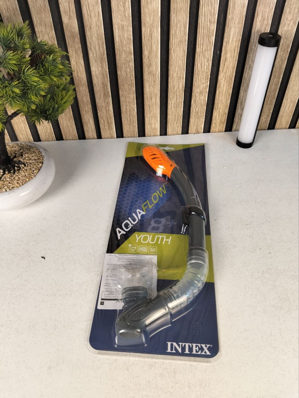 Tuba-de-Plong-e-Intex-Easy-Flow-Snorkel-55929-أنبوب-التنفس-والغطس-الانسيابي.png