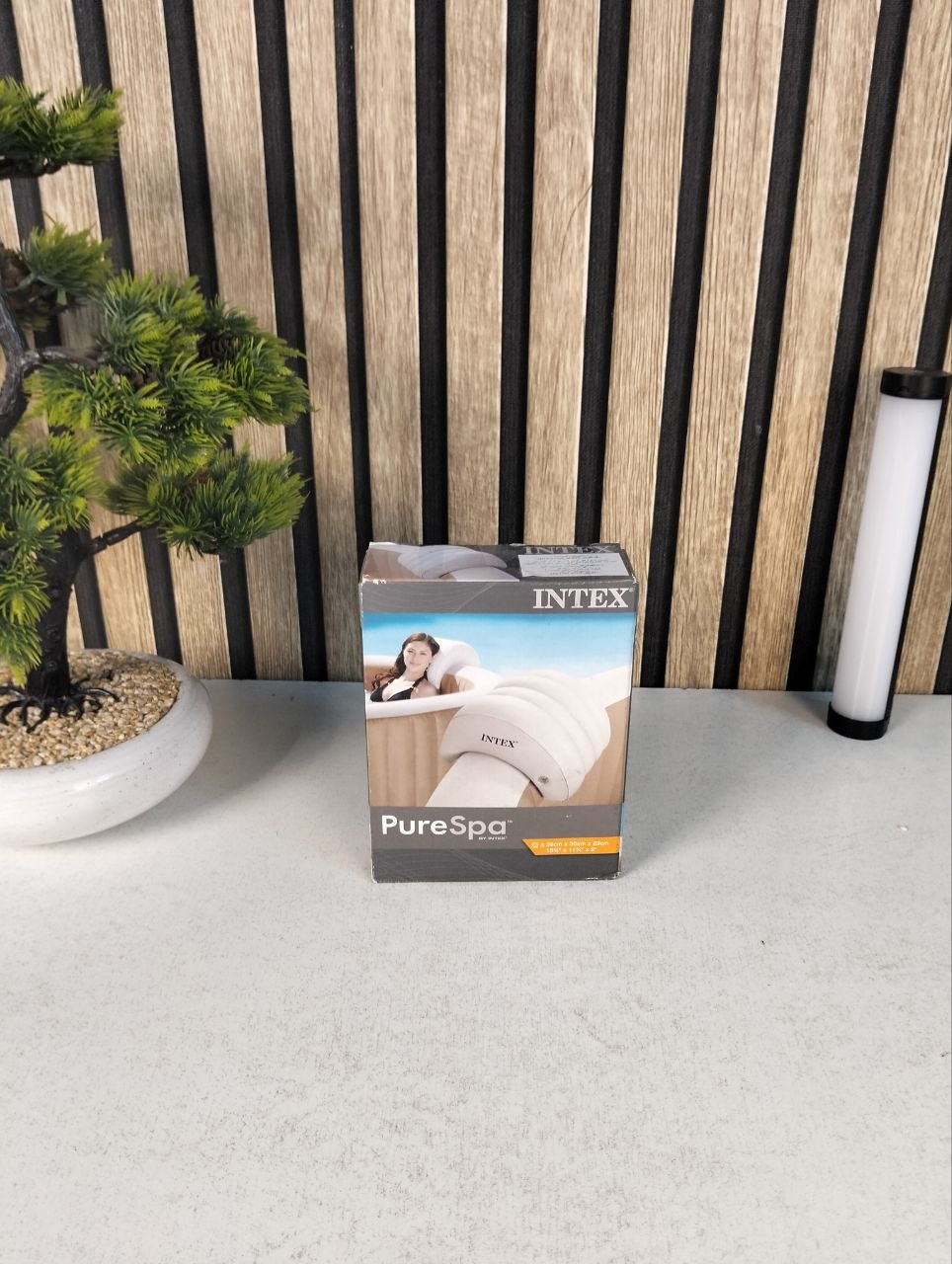 Appui-T-te-Gonflable-pour-Spa-Intex-28501-Amovible-et-Lest-l-Eau-مسند-الرأس-المائي-الفاخر-لمسابح-السبا-والجاكوزي-من-إنتكس.png