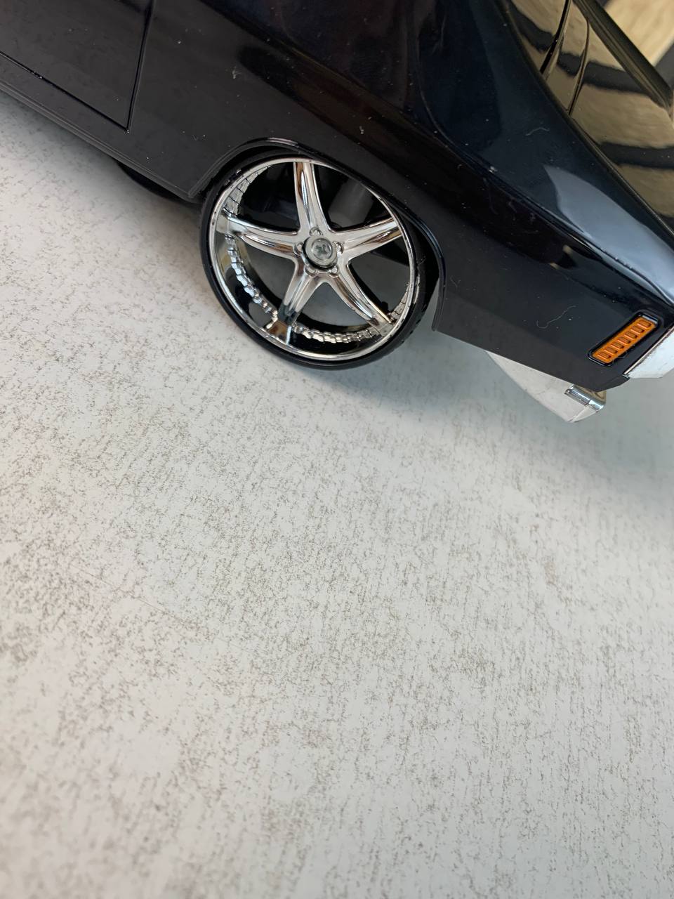 Voiture-lectrique-Speed-Drift-avec-T-l-commande-سيارة-للانجراف-السريع-مع-جهاز-تحكم-عن-بعد.png