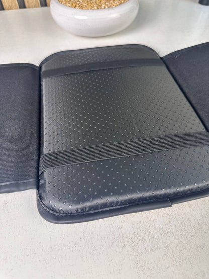 Coussin-d-Accoudoir-de-Voiture-avec-Poches-de-Rangement-وسادة-مسند-ذراع-السيارة-المريحة-مع-جيوب-تخزين.png