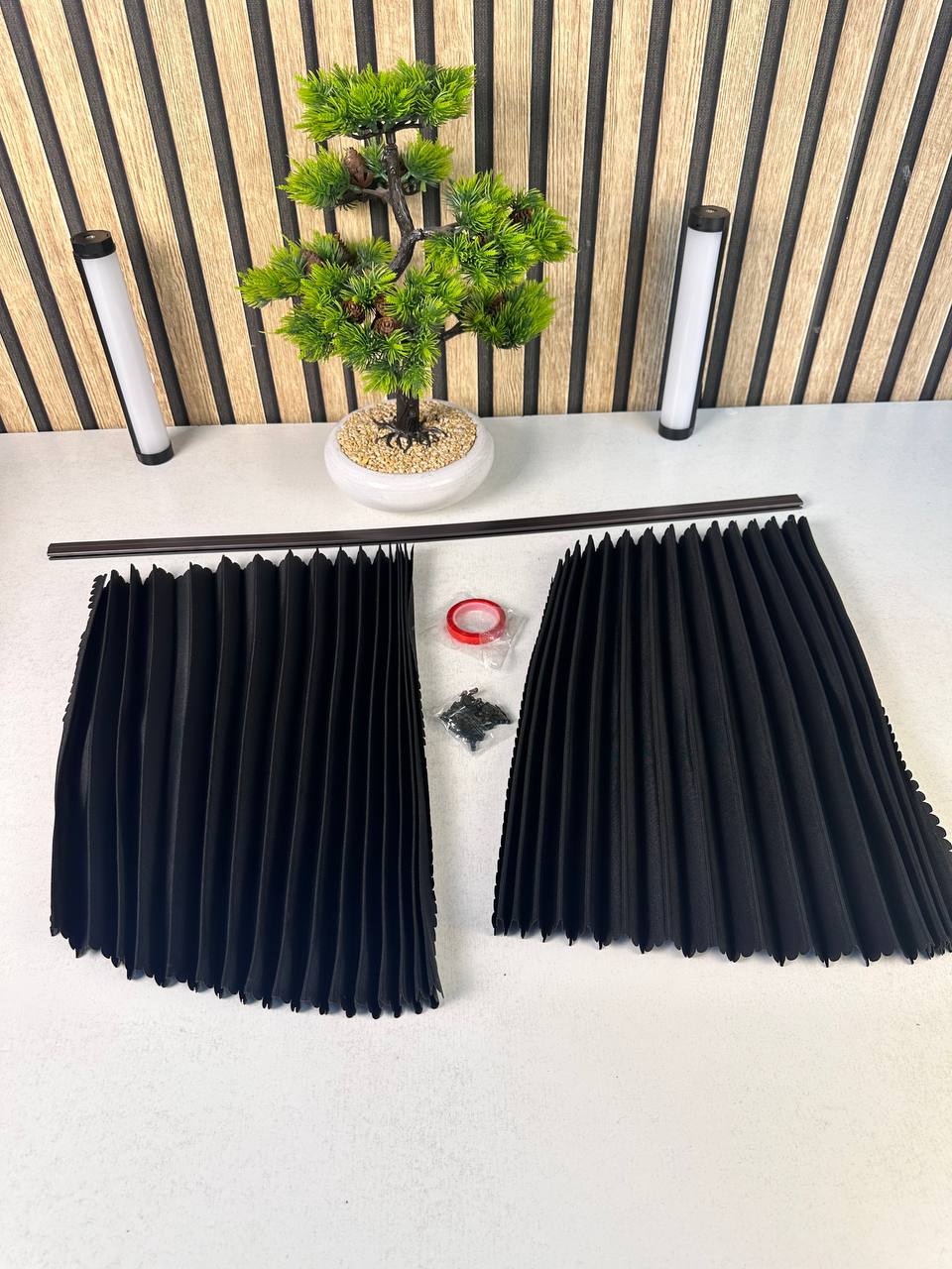 Rideaux-Pare-Soleil-Magn-tiques-pour-Voiture-2PCS-ستائر-السيارة-المغناطيسية-الواقية-من-الشمس.png