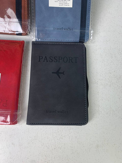Porte-passeport-en-cuir-bande-lastique-حافظة-جواز-سفر-جلدية-مزودة-بشريط-مطاطي.png
