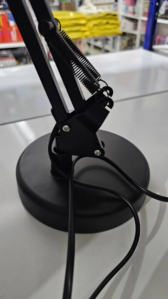 Retro-LED-Desk-Lamp-Metal-Adjustable-E27.png