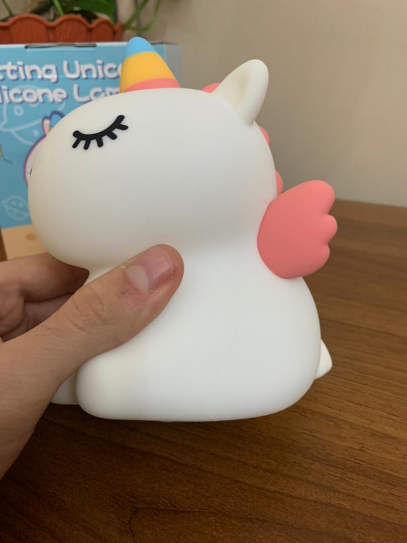 Veilleuse-en-Silicone-Forme-Unicorne-pour-Chambre-d-enfant-Rechargeable.png