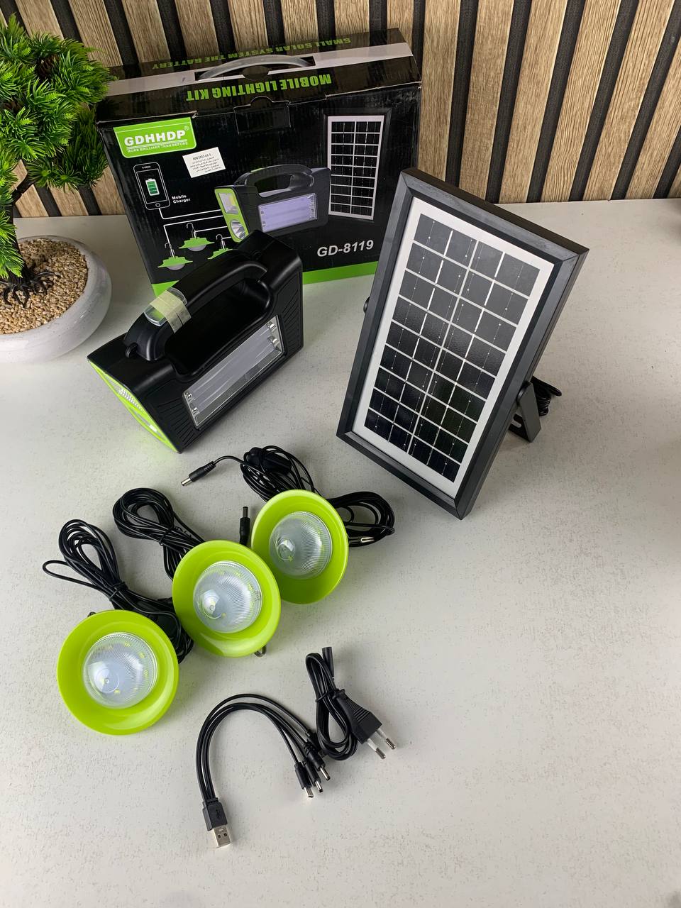 Kit-Panneau-Solaire-portable-avec-Torche-LED-Rechargeable-et-3-Lampes-طقم-مصباح-يعمل-بالطاقة-الشمسية.png