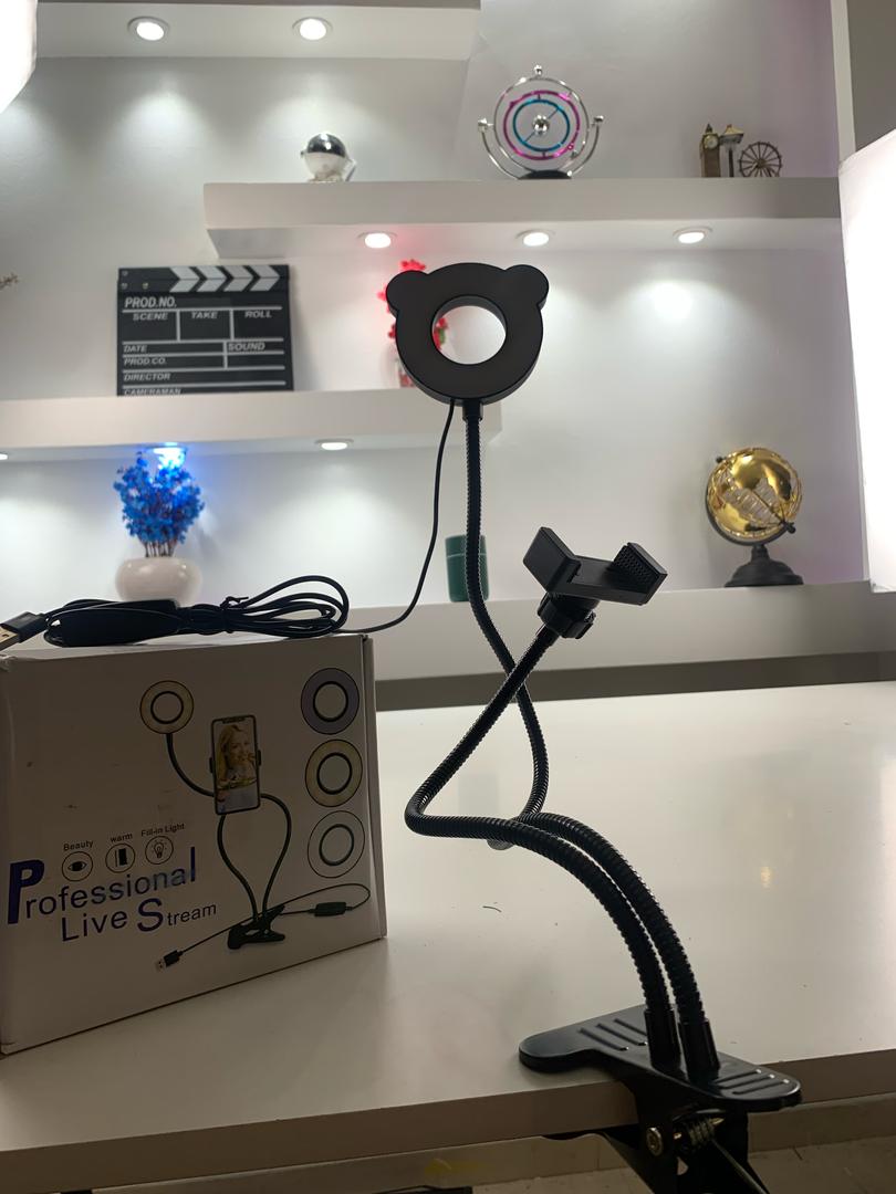 Studio-Professional-Live-Stream-Selfie-Light-Set-عدة-التصوير-الإحترافيةمع-حلقة-ضوئية.png