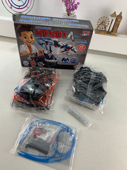 Buki Bras Robot Hydraulique Jeu éducatif pour Enfants – لعبة اليد الهيدروليكية للأطفال تنزوت