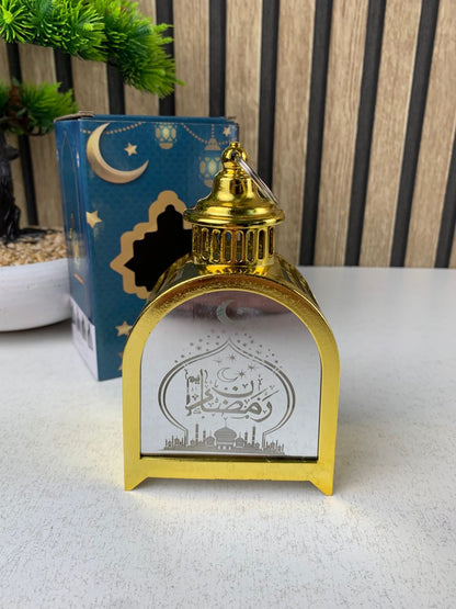 Lanterne-de-Ramadan-Dor-e-LED-Design-Traditionnel-avec-Silhouette-فانوس-مضيء-لشهر-رمضان.png