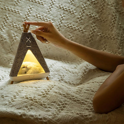 Veilleuse-et-Haut-Parleur-design-en-forme-de-tente-مكبر-صوت-على-شكل-خيمة.png