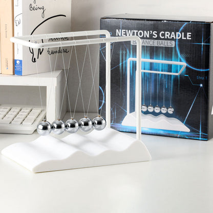 Pendule Newton Balls d’équilibre une décoration classique - تنزوت