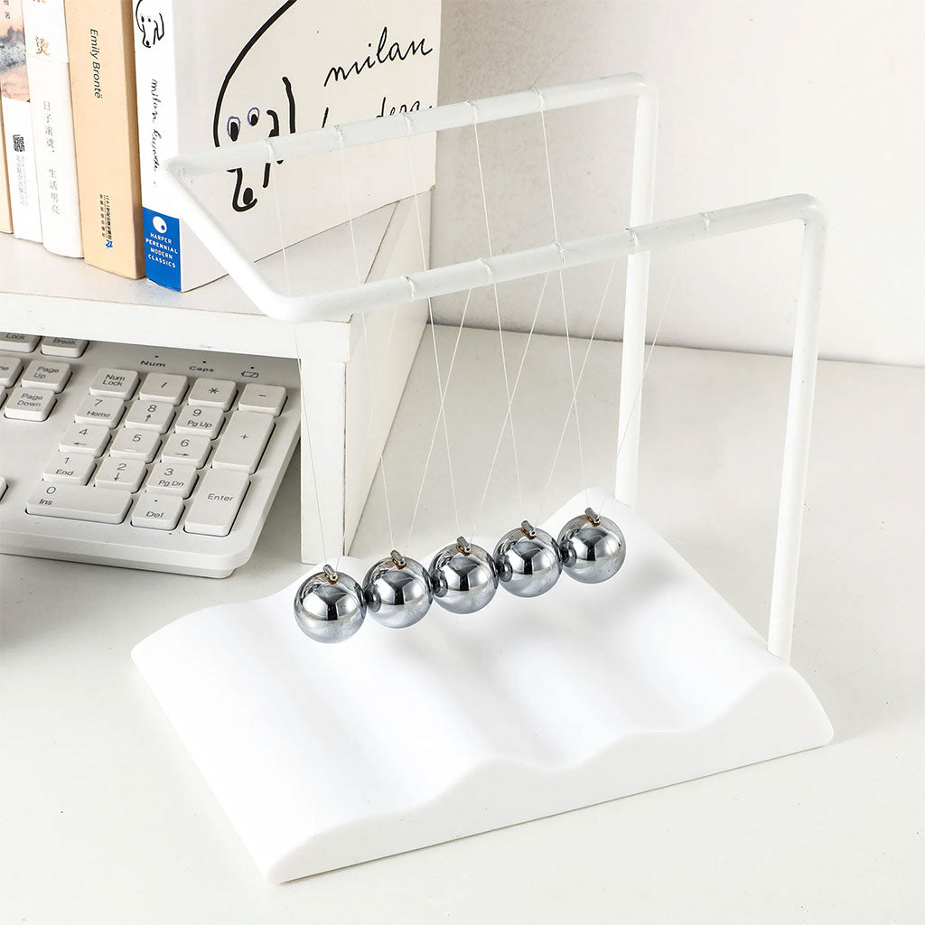Pendule Newton Balls d’équilibre une décoration classique - تنزوت
