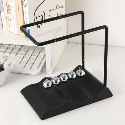 Pendule Newton Balls d’équilibre une décoration classique - تنزوت