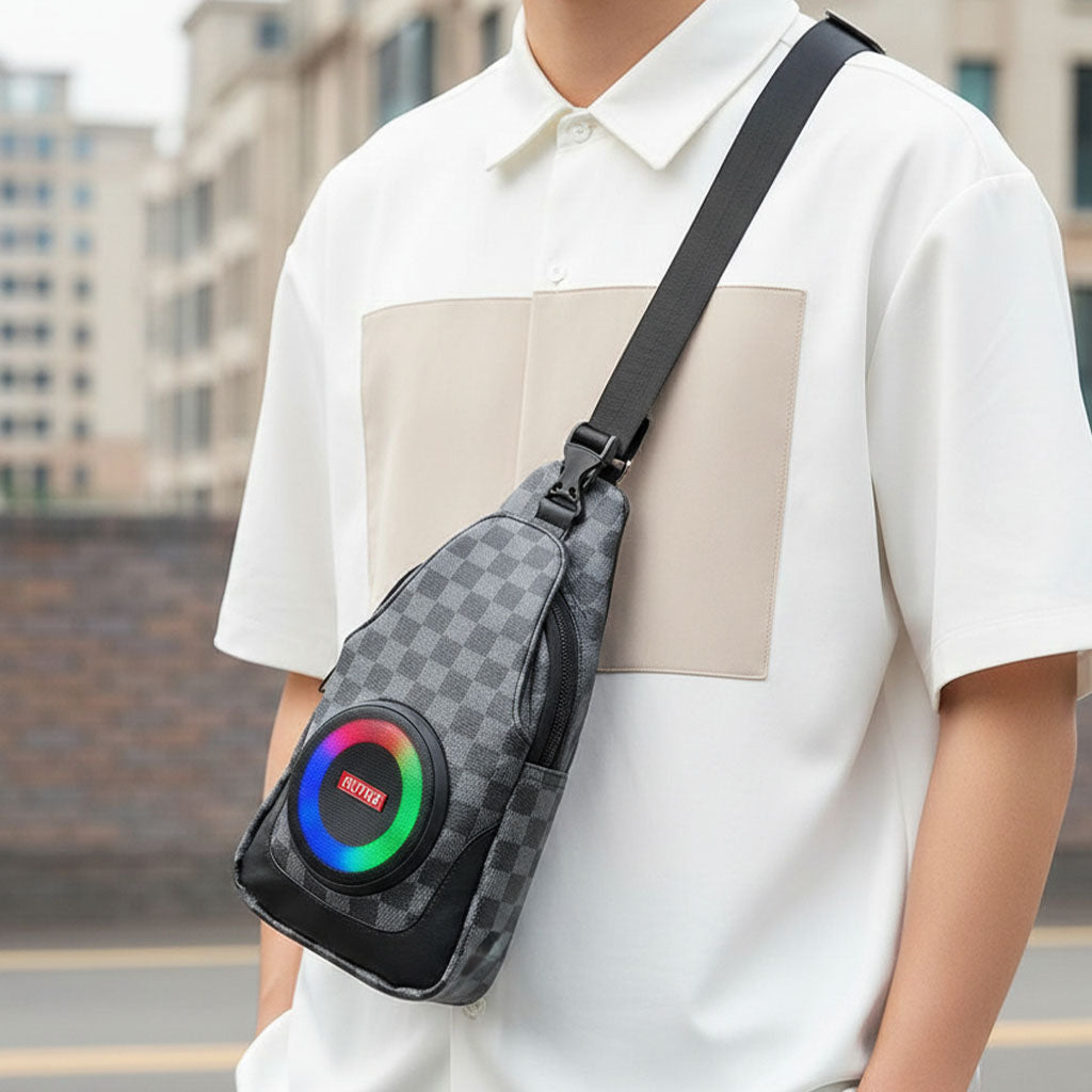 Sac-Bandouli-re-avec-Haut-Parleur-Bluetooth-Rechargeable-RGB-CH-M818-حقيبة-رجالية-مع-مكبر-صوت-بلوتوث-مدمج.png