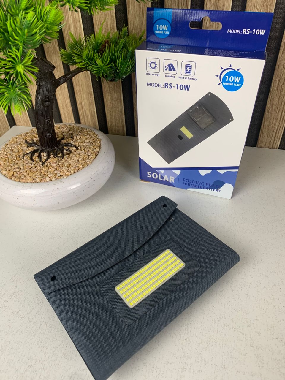 Panneau-solaire-USB-pliable-et-portable-capacit-3000mAh-10W-وحدة-طاقة-تشحن-بالطاقة-الشمسية.png