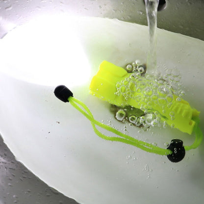 Lampe Torche Sous-Marine Étanche jusqu’à 25 mètres – مصباح تحت السباحة تحت الماء تنزوت