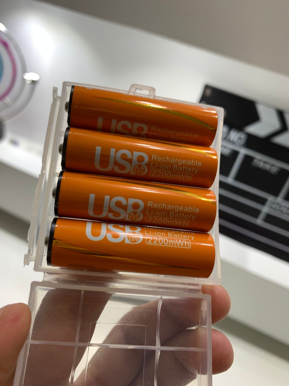 Pack de 4 Piles Rechargeables USB Type-C – AA 1.5V 2200 mAh – علبة من 4 بطاريات قابلة للشحن تنزوت