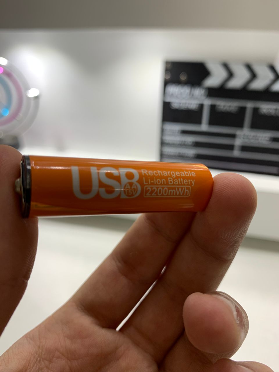 Pack de 4 Piles Rechargeables USB Type-C – AA 1.5V 2200 mAh – علبة من 4 بطاريات قابلة للشحن تنزوت